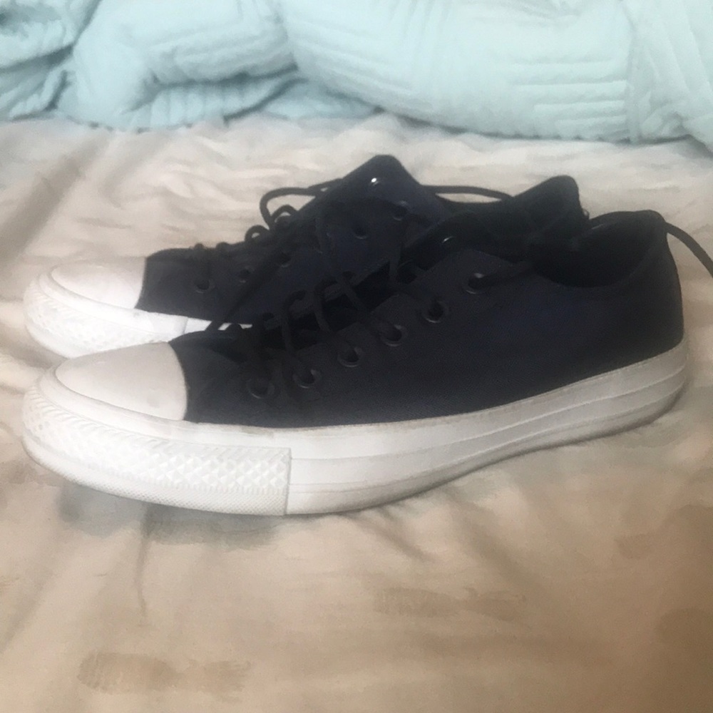 Women’s converse